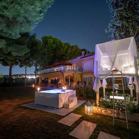 Bed and Breakfast Tra Gli Alberi E Il Mare Сіроло Екстер'єр фото