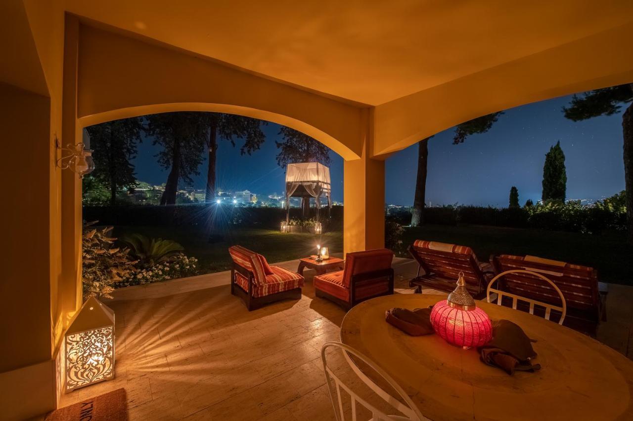 Bed and Breakfast Tra Gli Alberi E Il Mare Сіроло Екстер'єр фото