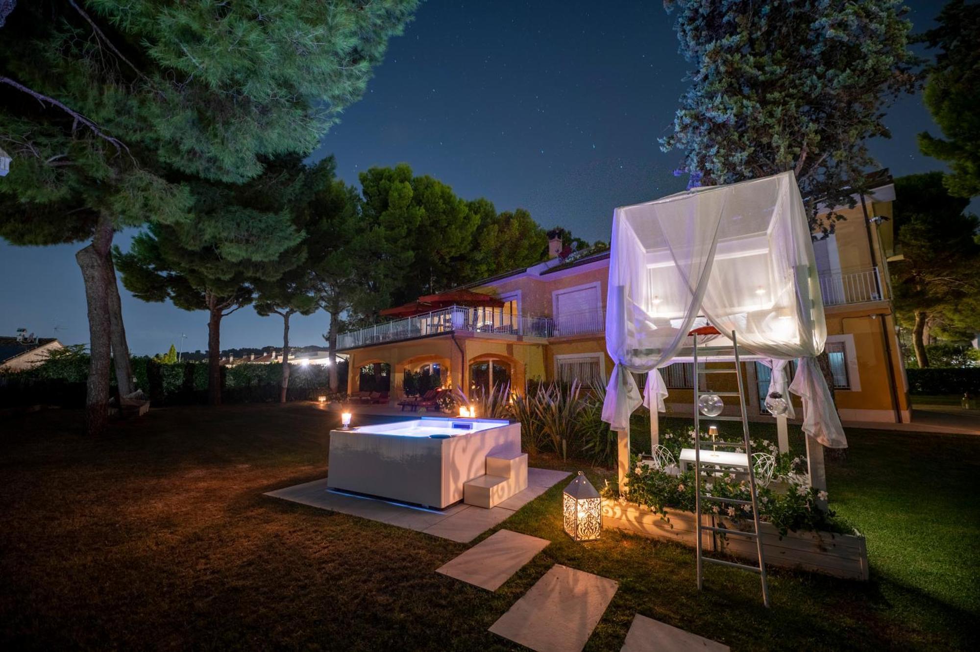 Bed and Breakfast Tra Gli Alberi E Il Mare Сіроло Екстер'єр фото