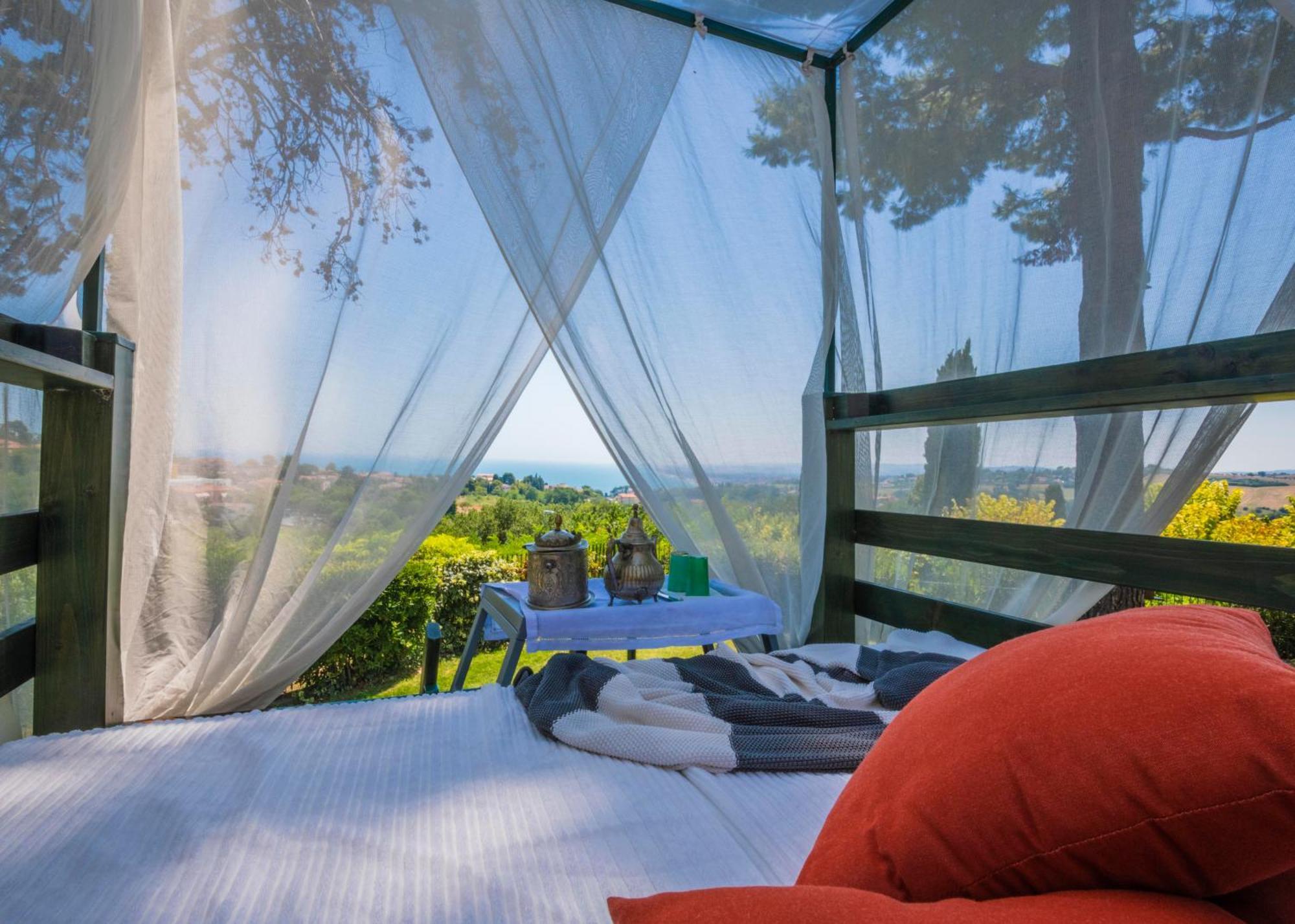 Bed and Breakfast Tra Gli Alberi E Il Mare Сіроло Екстер'єр фото