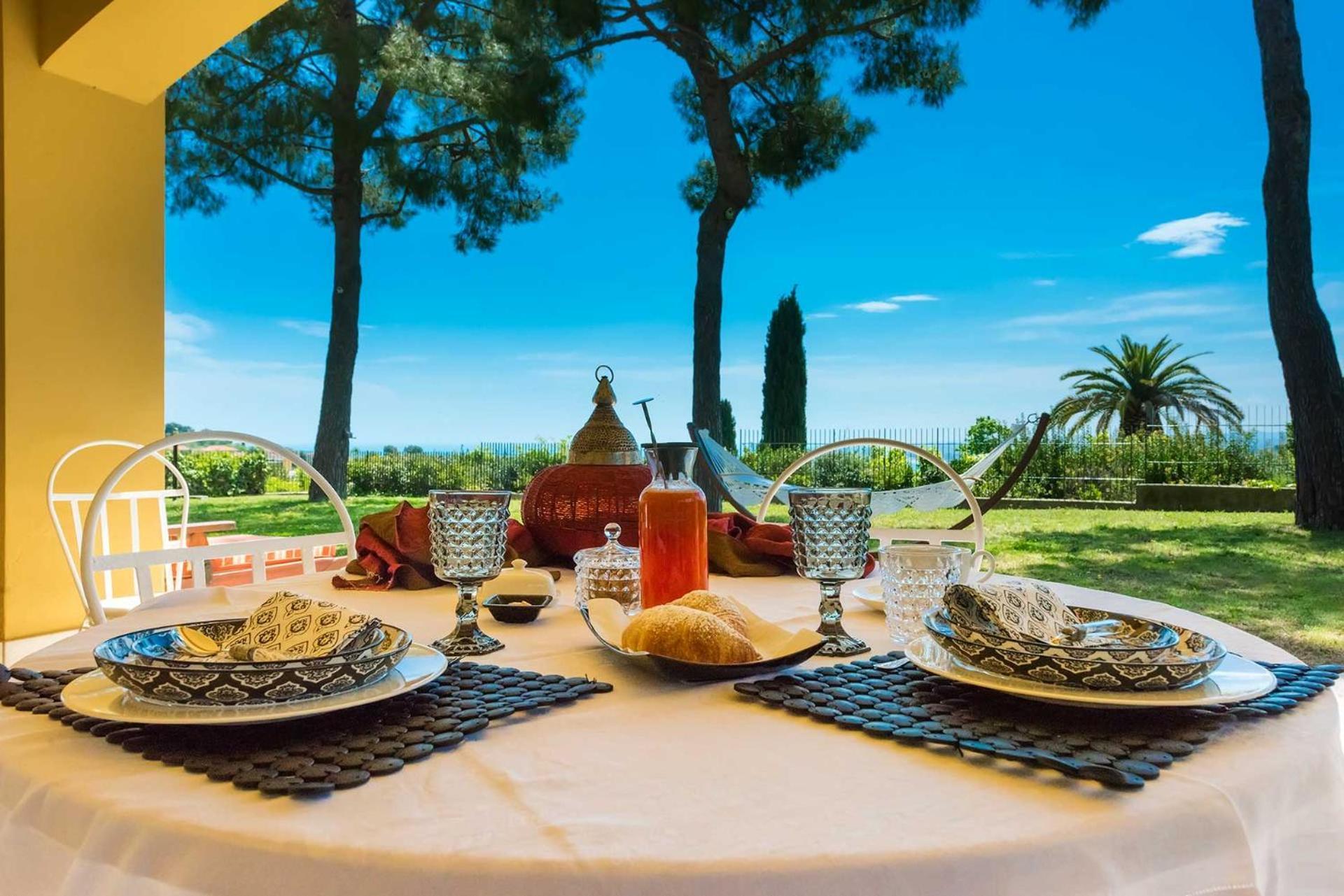 Bed and Breakfast Tra Gli Alberi E Il Mare Сіроло Номер фото